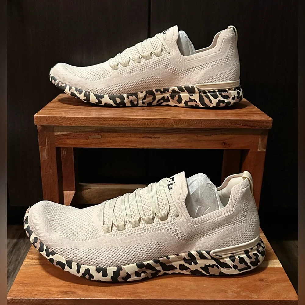 APL Techloom Breeze in Parchment/Leopard. NIB. Men’s size 14/women’s size 15.5